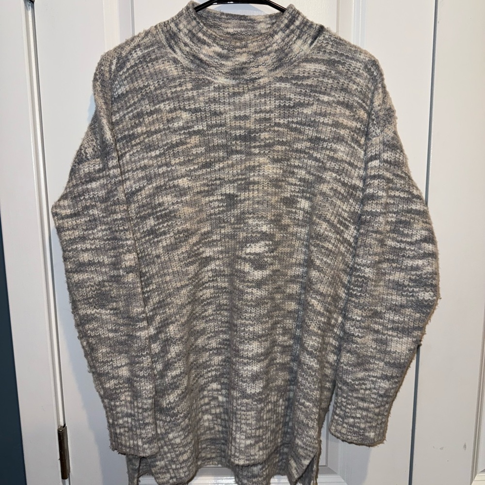 LOFT Women's Turtleneck Sweater in Gray and Cream